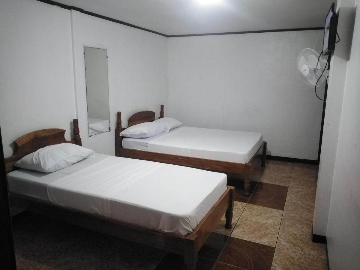 Hostel Orozco - Costa Rica Río Cuarto Buitenkant foto