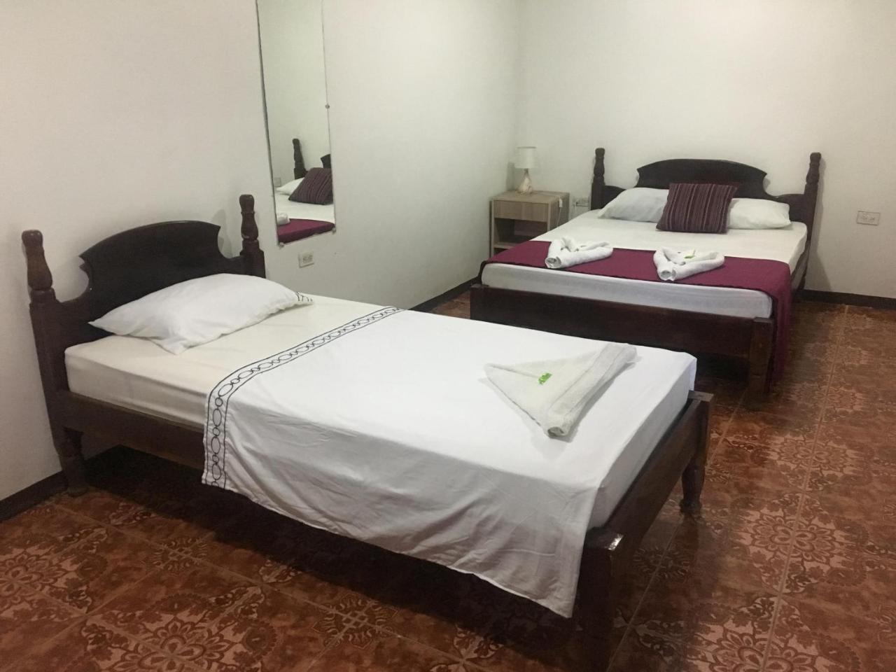 Hostel Orozco - Costa Rica Río Cuarto Buitenkant foto